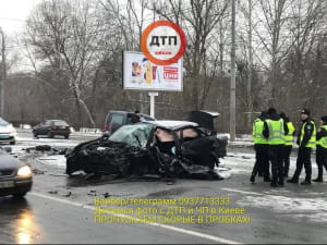 Поліцейський загинув у лобовій аварії