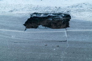 обвал на дорозі Дніпра