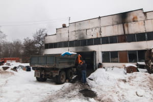 На столичній вулиці Стеценка згоріли одразу чотири маршрутки