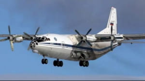 Від літака відвалилося кілька великих частин