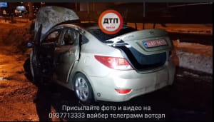 Легковик вигорів у Києві