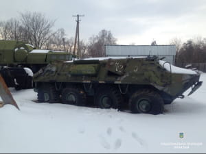На Житомирщині знайшли 200 одиниць спецтехніки, БТР і БМП