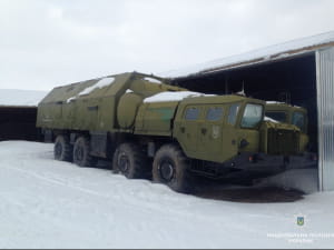 На Житомирщині знайшли 200 одиниць спецтехніки, БТР і БМП