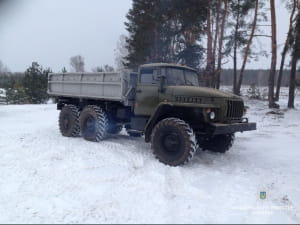 На Житомирщині знайшли 200 одиниць спецтехніки, БТР і БМП