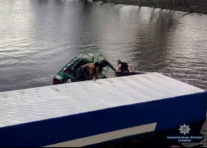 ДТП, фура затонула