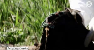 Волонтери відкопали речі загиблих під Іловайськом бійців