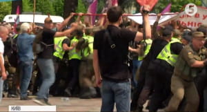 Сутички під Радою