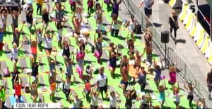 День йоги у світі