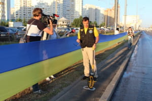 У Києві розгорнули найдовший прапор України