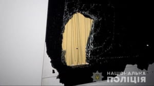 У Сумах десятки молодиків у "балаклавах" понівечили 15 маршруток