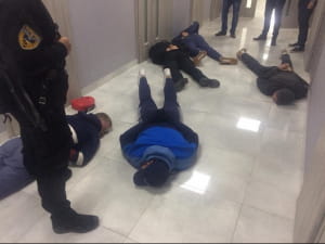 "Приїхали на "гастролі" за 60$"