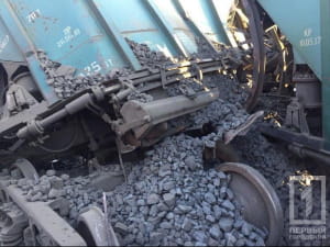 Тепловоз протаранив електровоз