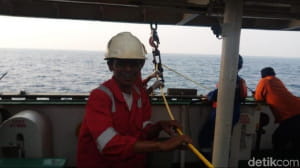 Дайвери підняли на поверхню бортовий самописець "Боїнга"