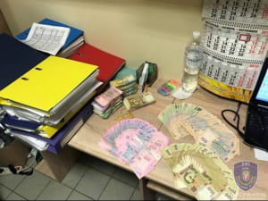 Столичну мережу магазинів з продажу м'яса викрили на ухиленні від податків