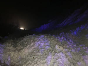 Лавина зійшла на дорогу на Закарпатті