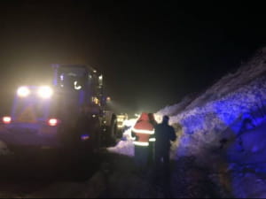 Лавина зійшла на дорогу на Закарпатті