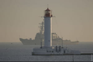 Ракетний есмінець USS Donald Cook
