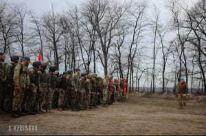 Морпіхи долають смугу перешкод