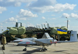 Порошенко передает военную технику ВСУ