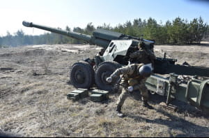 Артилеристи "Запорозької Січі" на польових навчаннях з бойовою стрільбою