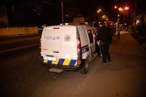 У Києві чоловіку прострелили око