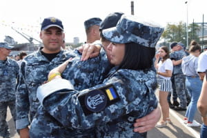 Повернення українських моряків додому