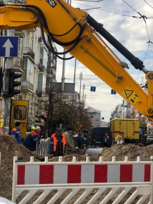 В Киеве ремонтируют центральные улицы
