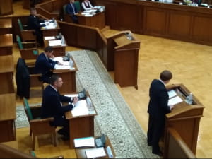 Заседание КСУ относительно увольнения главы КГГА