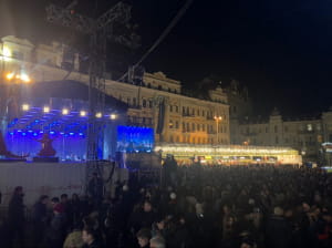 У Києві засяяла головна ялинка країни