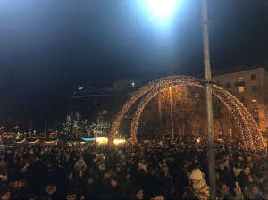 У Києві засяяла головна ялинка країни