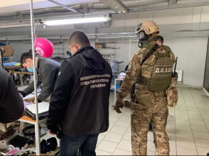 Обыски по вывозу респираторов