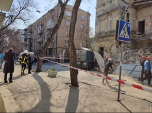 В центре Одессы рухнул дом