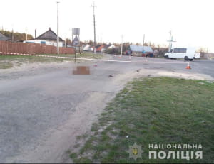 Пьяный водитель насмерть сбил 80-летнюю женщину на Ровенщине