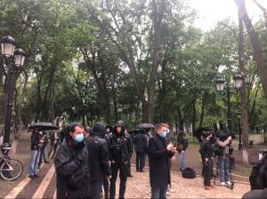 Акція "Хто замовив Катю Гандзюк" під будинком Зеленського