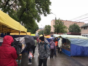 Сезонна ярмарка на Оболонській