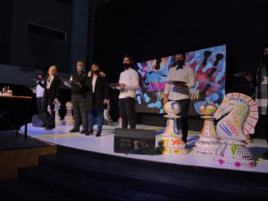 Бар у церкві