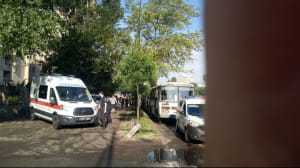 Правоохранители возле суда