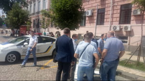 Возле Печерского суда