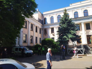 Шкарлету принесли "зашкварный" аттестат