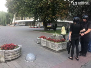 В Луцке неизвестный захватил автобус с заложниками