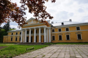 Маєток Ганських, Верхівня