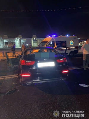 Легковик протаранив "швидку"