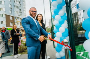 Нове поле для гри в футбол та баскетбол