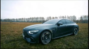 Российский блогер сжег свой Мерседес