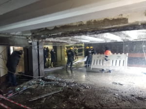 В подземном переходе под Майданом Незалежности обвалился потолок