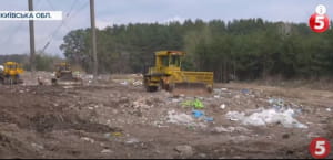 Сміттєзвалище у Нових Петрівцях
