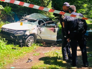 В Яремче автомобиль слетел в обрыв