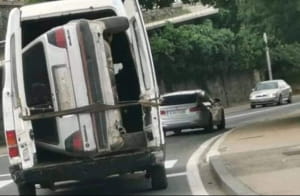 Безглуді ситуації на дорогах, від яких ви не стримаєте свого сміху