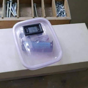 Знайдені частини вибухівки, якою підірвали поштомати