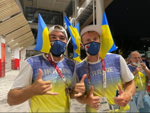 Украинские спортсмены на завершении Олимпийских Игр-2020